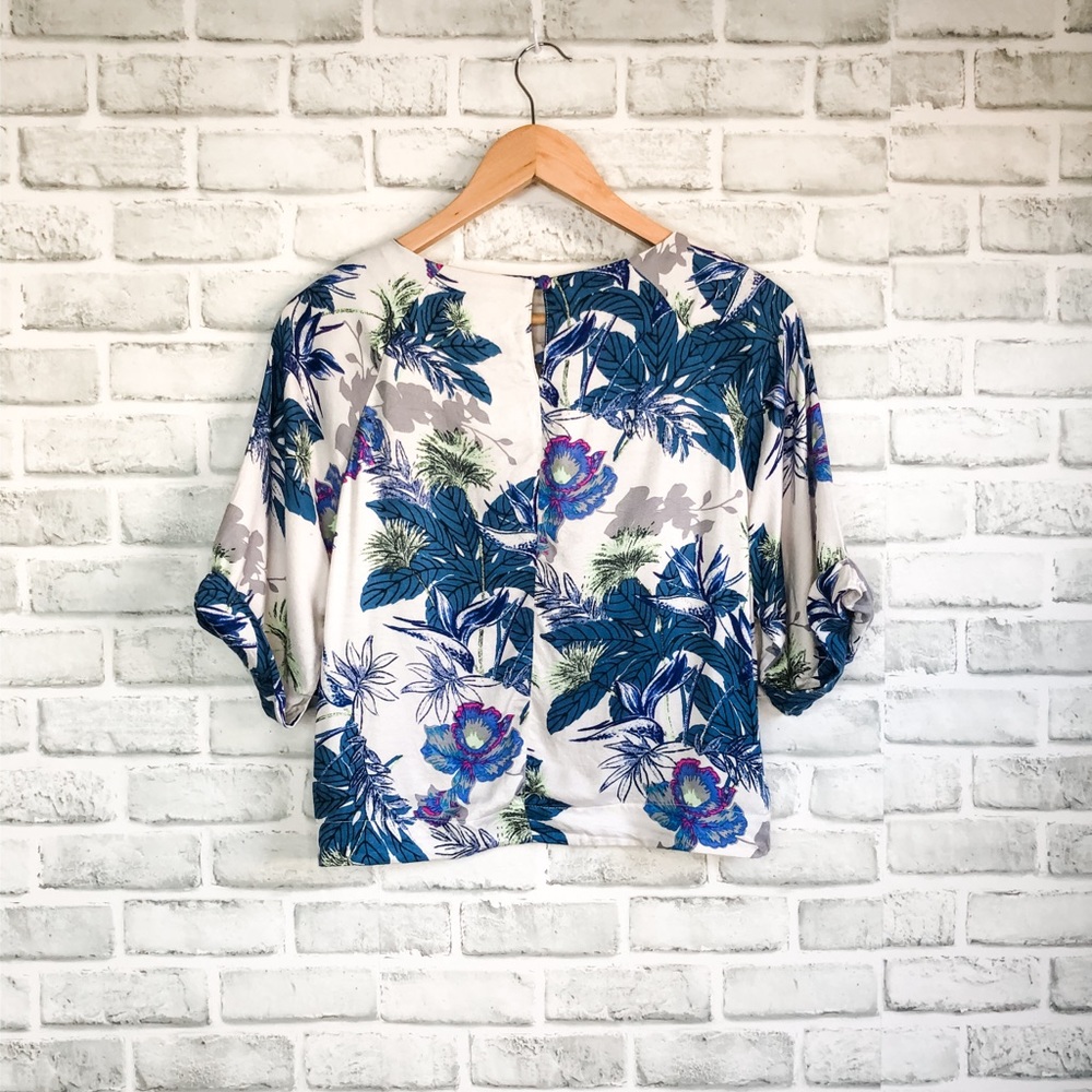 *SOLD* Topshop Floral Crop Top - Picture 2 of 2